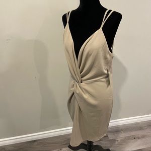 NWT Lulus Crepe Plunge Mini Dress Taupe Size X Large